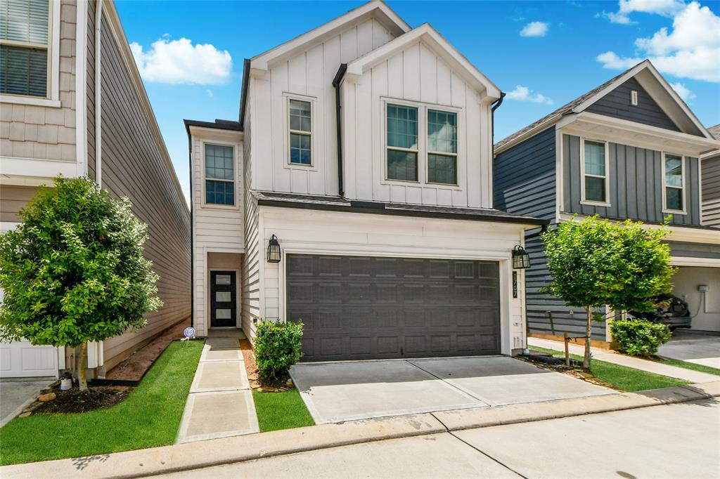 1707 Summerlyn Ter Dr in Houston, TX - Building Photo