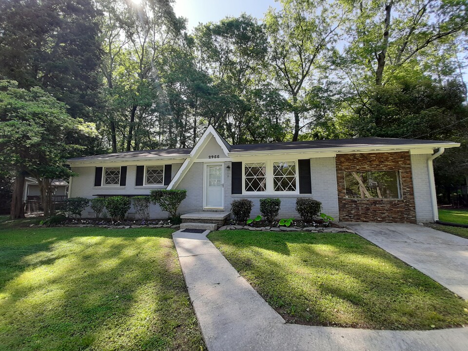 2955 Fantasy Ln in Decatur, GA - Building Photo