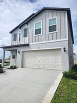 2291 Blue Grosbeak Pl in Wimauma, FL - Building Photo