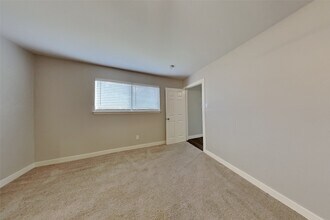 16 W Bigelow Oak Ct in Spring, TX - Building Photo - Building Photo