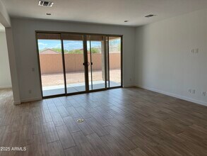 40563 W Michaels Dr in Maricopa, AZ - Building Photo - Building Photo