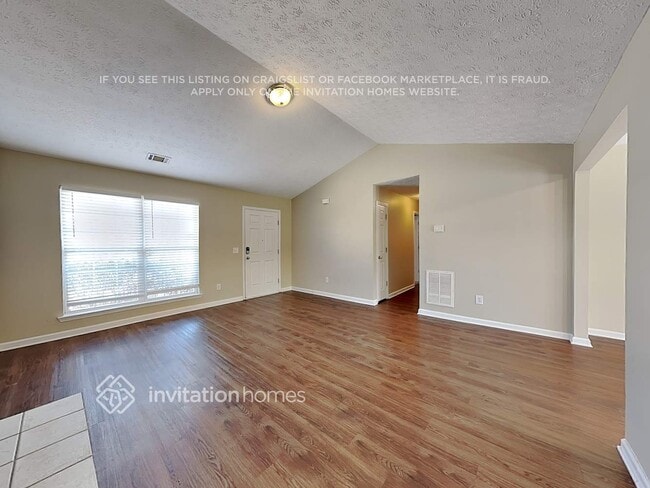 4042 Parks Rd, Unit B-535 in Flowery Branch, GA - Building Photo - Building Photo
