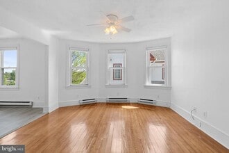 502 Park Ave in Swedesboro, NJ - Building Photo - Building Photo