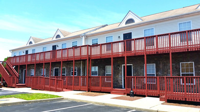 Seagull Village Student Housing in Salisbury, MD - Foto de edificio - Building Photo