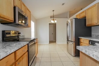 4650 Salamander St in St. Cloud, FL - Foto de edificio - Building Photo