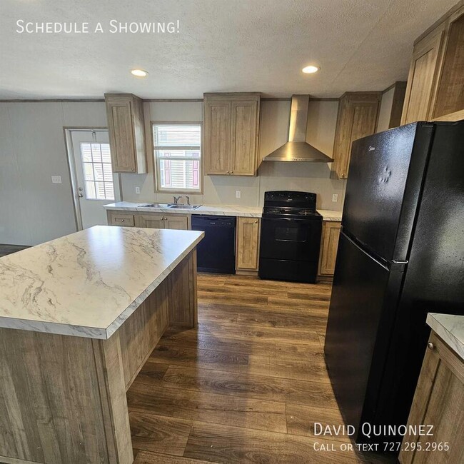 property at 3211 Victor Ln