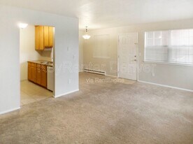 5873 S Prince St in Littleton, CO - Building Photo