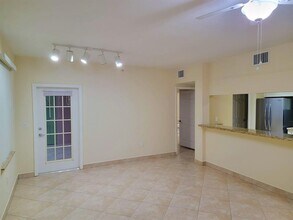 6652 W Sample Rd in Coral Springs, FL - Building Photo - Building Photo