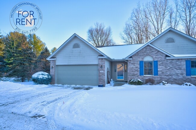 3175 Rotterdam Dr in Clio, MI - Building Photo - Building Photo