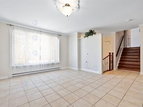1658 Rue de la Fleur-de-Lys in Gatineau, QC - Building Photo - Building Photo