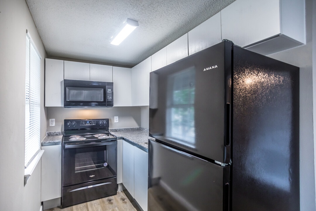 Villages at Harrison Creek- $1000.00 off! in Memphis, TN - Building Photo