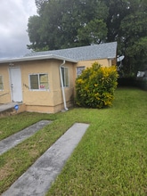 1951 NW 49th St in Miami, FL - Building Photo - Building Photo