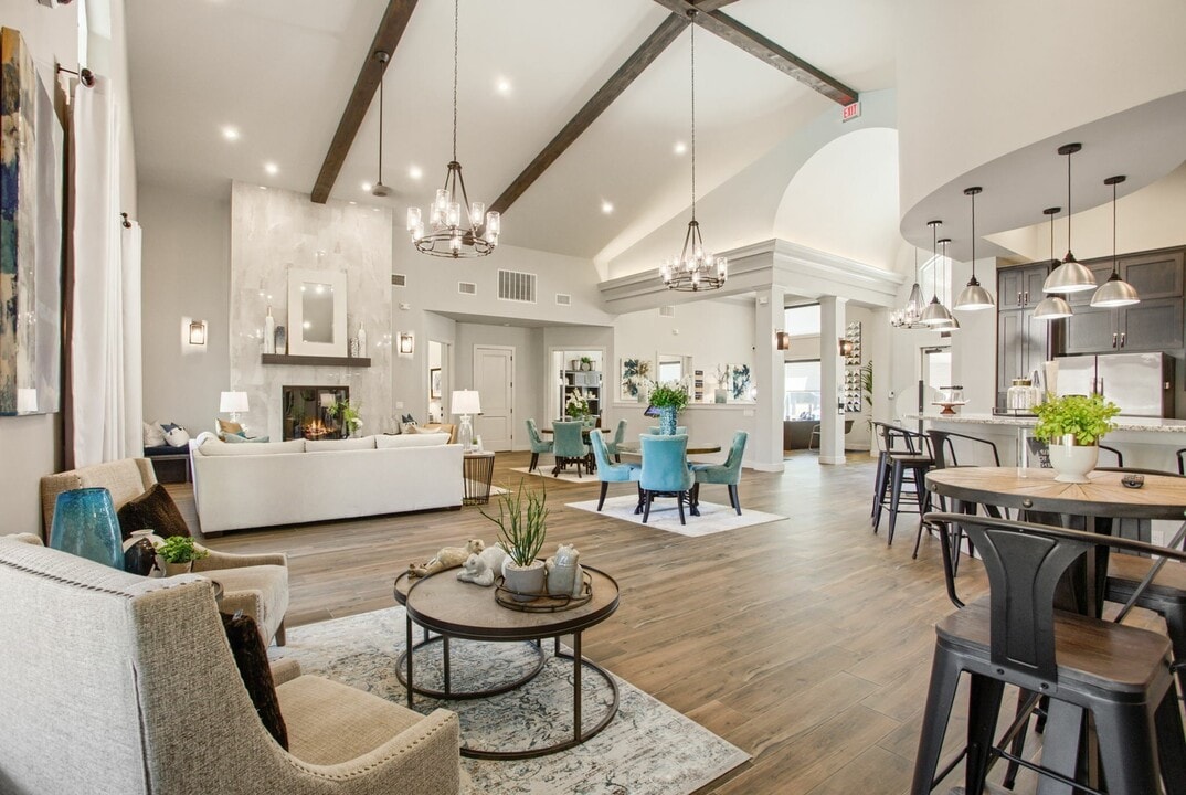 Urban Oaks at Conroe in Conroe, TX - Foto de edificio