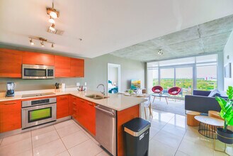 3250 NE 1st Ave in Miami, FL - Building Photo - Building Photo