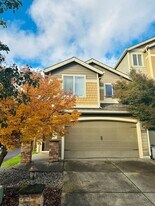 10214 NE 4th St in Vancouver, WA - Building Photo