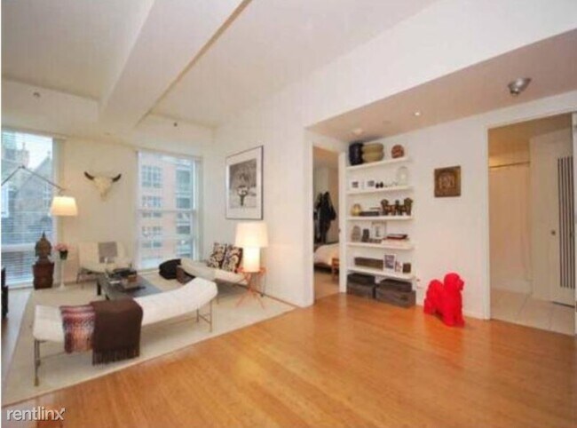 142 Dorchester St in Boston, MA - Building Photo - Building Photo