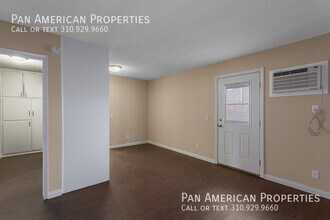320 S 1st Ave in Covina, CA - Building Photo - Building Photo