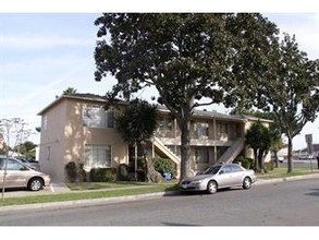 2753-2763 E Monroe St in Carson, CA - Building Photo - Building Photo