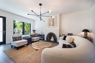 757 NE 74th St in Miami, FL - Building Photo - Building Photo