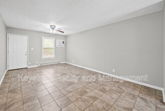 191 Oak St in Clarksville, TN - Building Photo - Building Photo