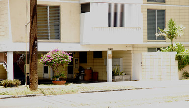 Kalakaue Terrace in Honolulu, HI - Foto de edificio - Building Photo