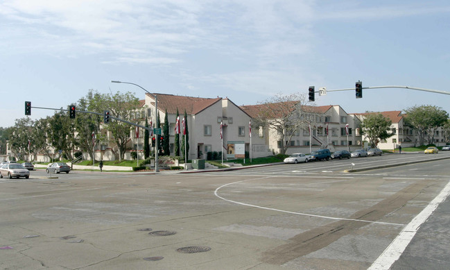 The Venetian in San Diego, CA - Building Photo - Building Photo