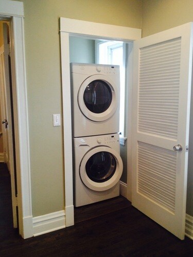 2960 N Elston Ave, Unit 2960 Elston in Chicago, IL - Foto de edificio - Building Photo