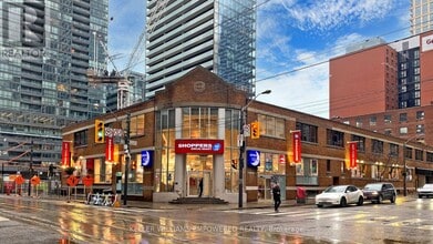 357 King St W in Toronto, ON - Building Photo - Building Photo