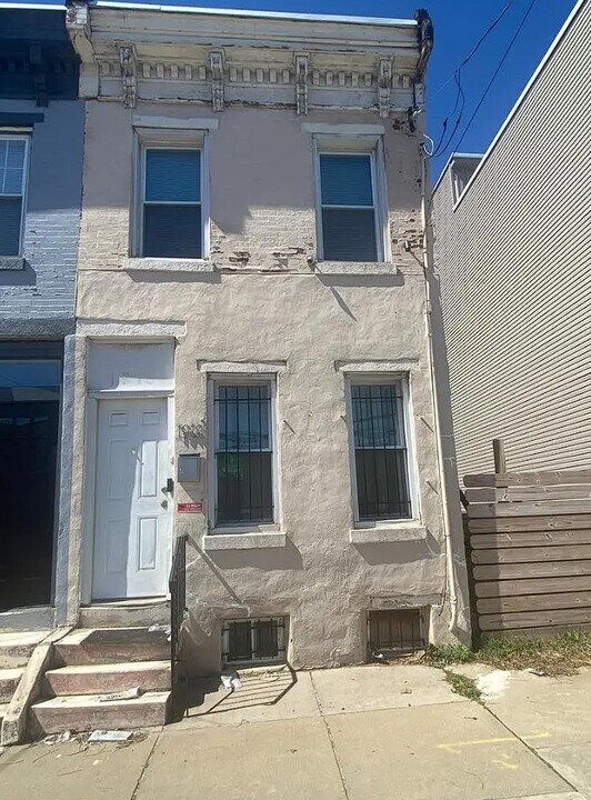 1918 N 6th St in Philadelphia, PA - Building Photo