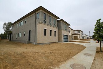 20552 Edgewood Ct in Los Angeles, CA - Building Photo - Building Photo