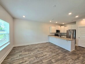 1526 Farragut Way in Pensacola, FL - Foto de edificio - Building Photo