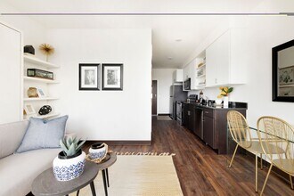Rym Apartments in Minneapolis, MN - Building Photo - Building Photo