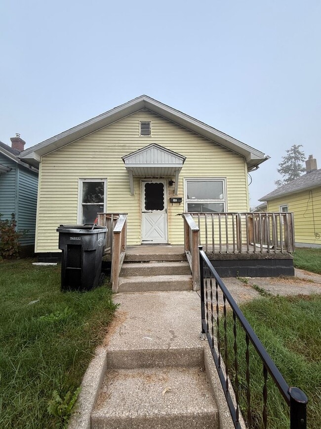 property at 745 S Kaley St