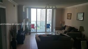 31 SE 5th St, Unit # 3208 in Miami, FL - Building Photo - Building Photo