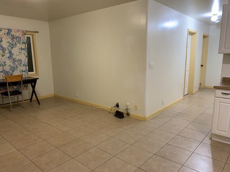 35 Puuku Makai Dr in Honolulu, HI - Building Photo