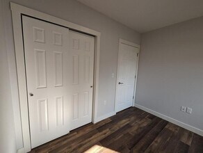 413 Jefferson St in Pella, IA - Building Photo - Building Photo