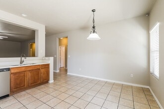 103 W Calle Mantilla in Sahuarita, AZ - Building Photo - Building Photo