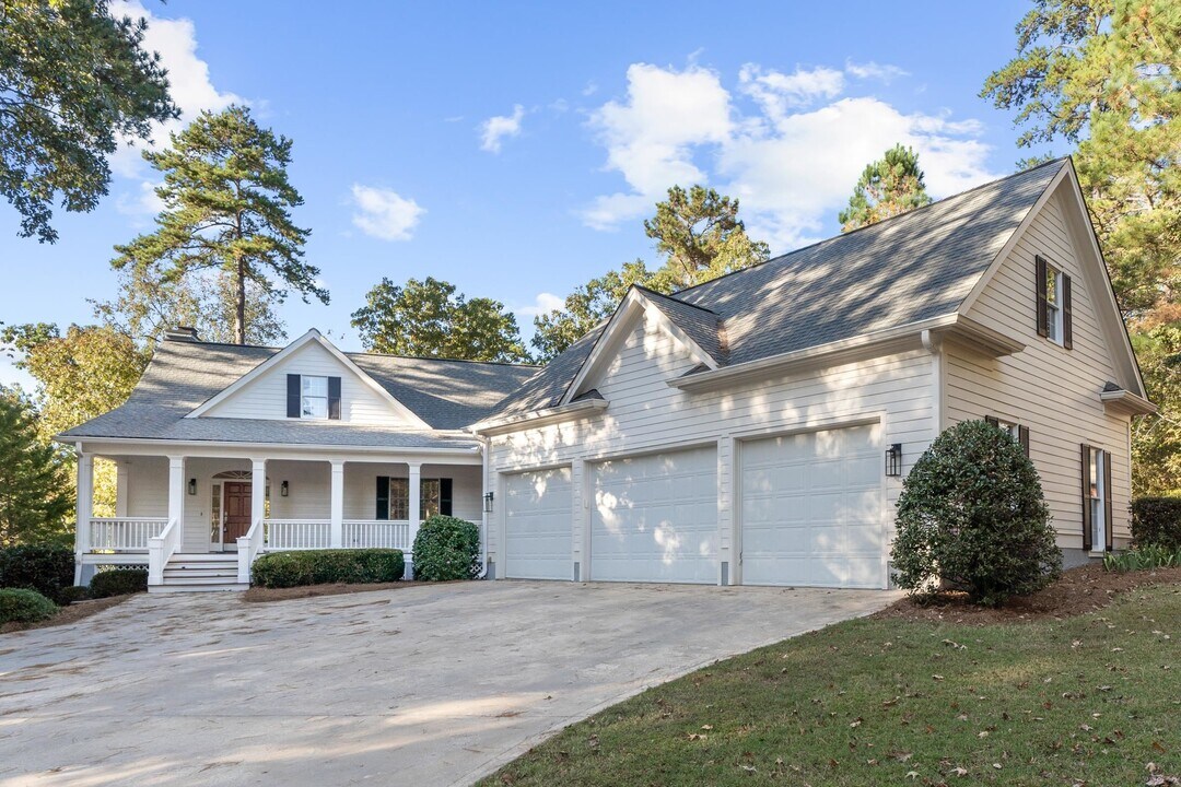 1041 Liberty Chapel Ln in Greensboro, GA - Building Photo