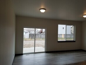 1502 Butler Creek Ave in Belgrade, MT - Building Photo - Building Photo