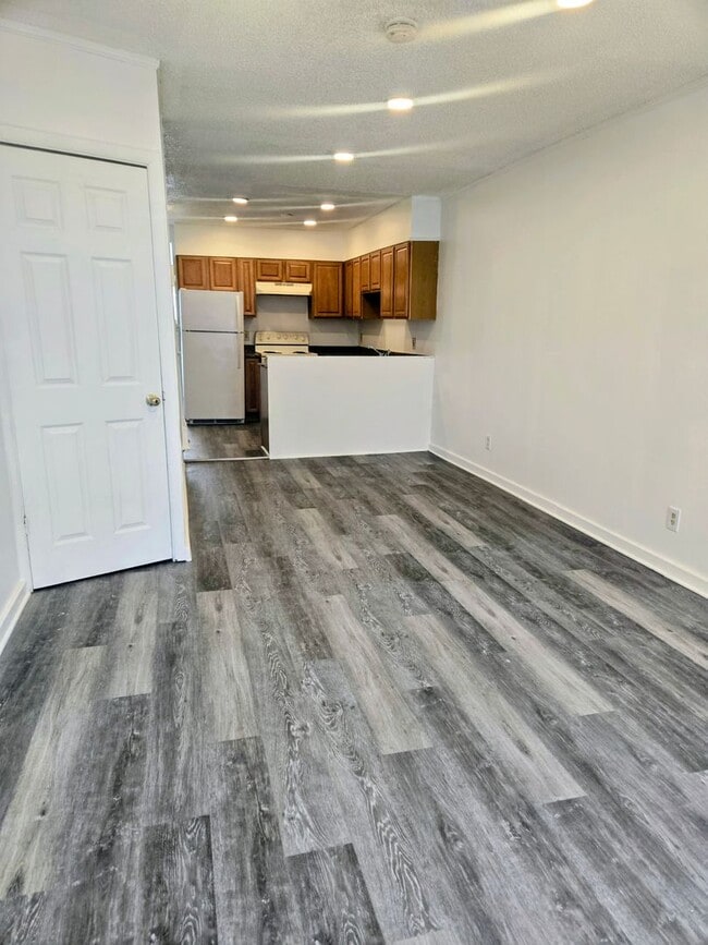 property at 416 W Whitehall St