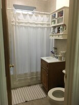 364 Riverway, Unit 18 in Boston, MA - Building Photo