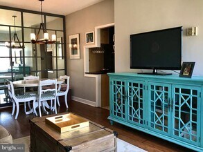 1711 Massachusetts Ave NW in Washington, DC - Building Photo - Building Photo