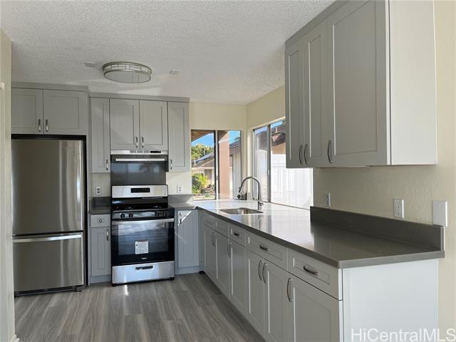 property at 94-1059-1059 Leomana Pl