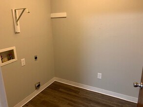 303 Carriage Square Dr in Bossier City, LA - Building Photo - Building Photo
