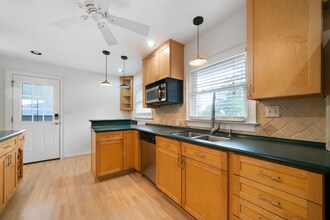3925 Orchard Rd SE in Smyrna, GA - Building Photo - Building Photo