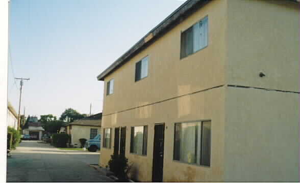 10037-10041 Alondra Blvd in Bellflower, CA - Building Photo - Building Photo