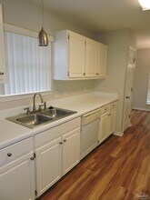 1449 Greystone Dr in Pensacola, FL - Foto de edificio - Building Photo