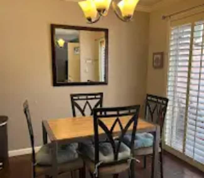 4362 Caliente St in Las Vegas, NV - Building Photo - Building Photo