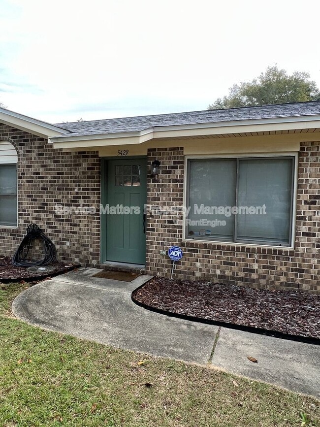 5429 Jenny Cir in Milton, FL - Building Photo - Building Photo