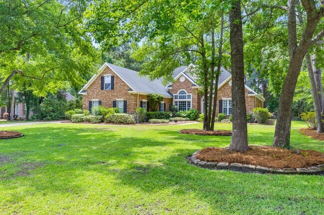 747 Channing Dr in Richmond Hill, GA - Building Photo - Building Photo
